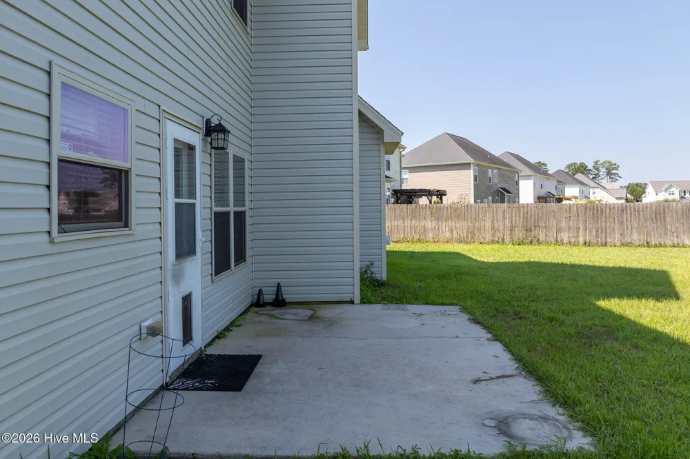304 SW Plantation Drive Maple Hill, NC 28454