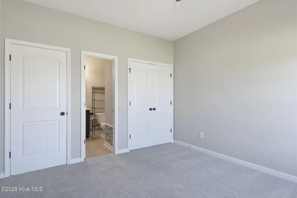 304 SW Plantation Drive Maple Hill, NC 28454