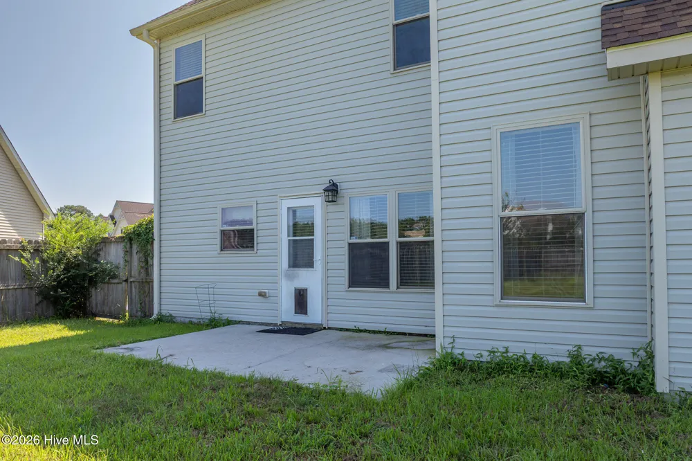 304 SW Plantation Drive Maple Hill, NC 28454