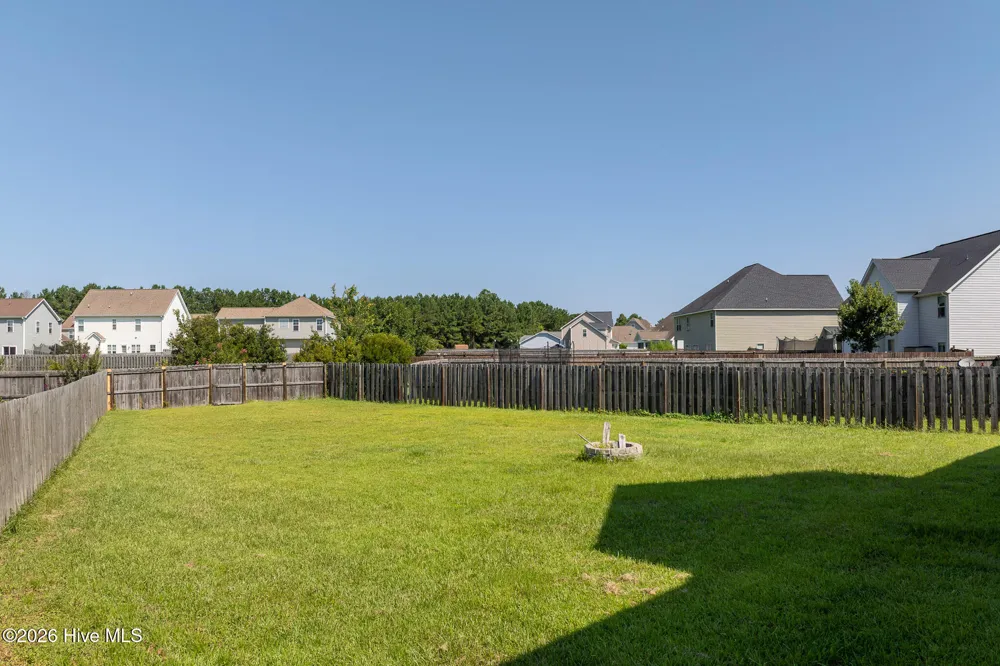 304 SW Plantation Drive Maple Hill, NC 28454