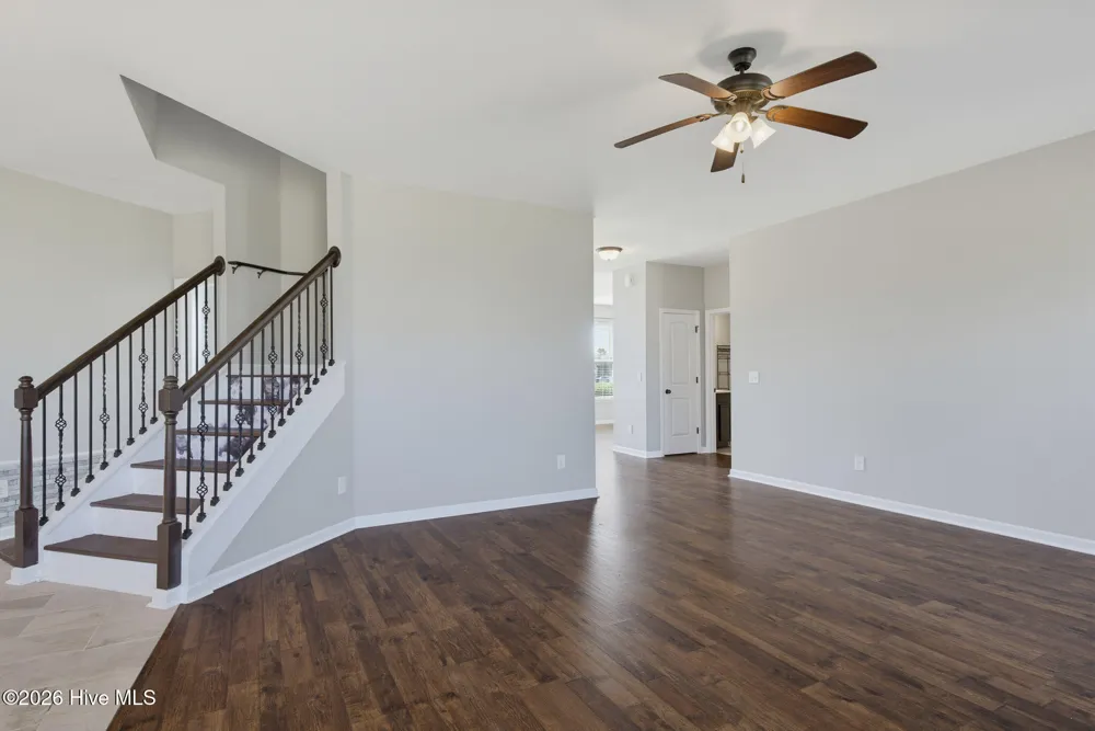 304 SW Plantation Drive Maple Hill, NC 28454