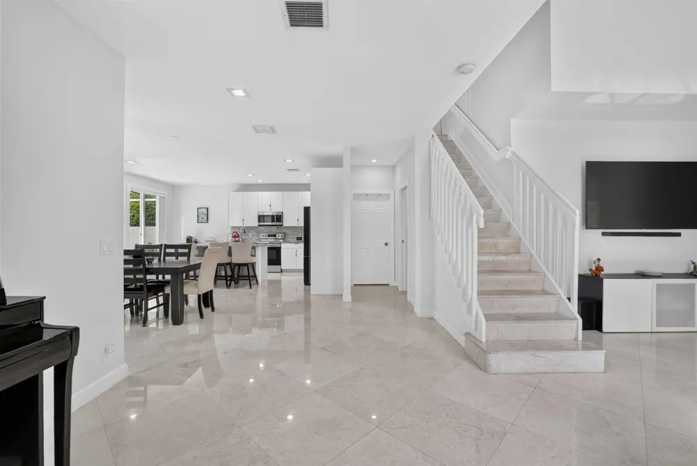 5040 Heron Place Coconut Creek, FL 33073