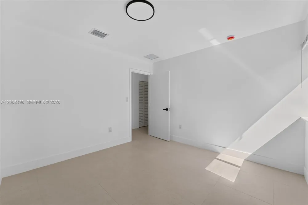 1889 NW 47th Ter Miami, FL 33142