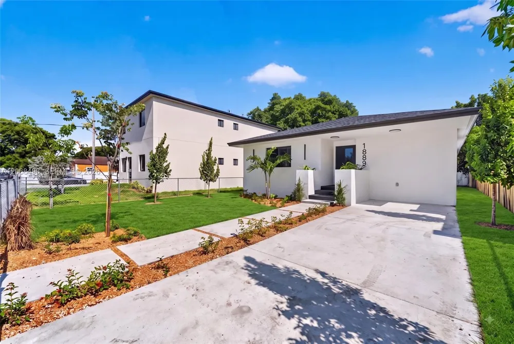 1889 NW 47th Ter Miami, FL 33142