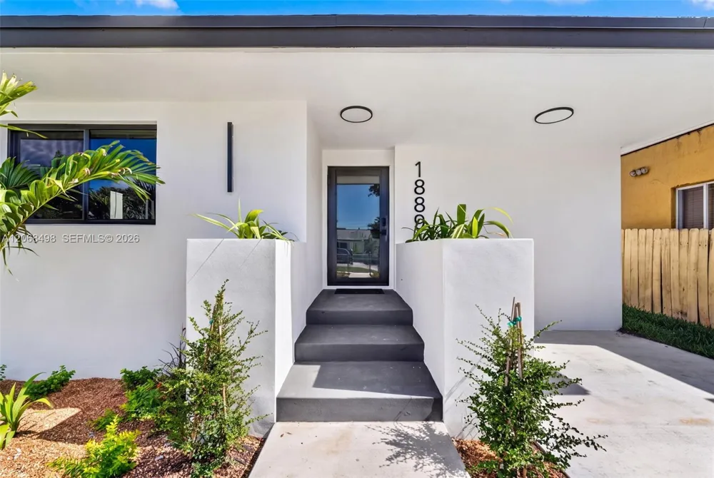 1889 NW 47th Ter Miami, FL 33142