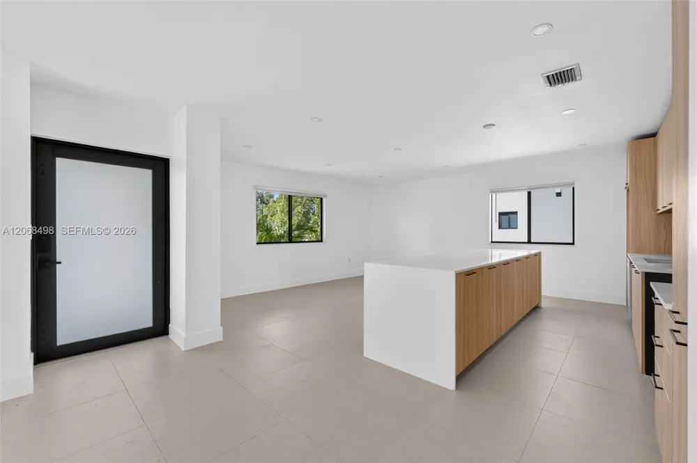 1889 NW 47th Ter Miami, FL 33142