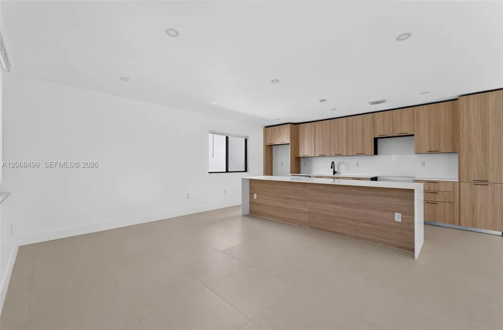 1889 NW 47th Ter Miami, FL 33142