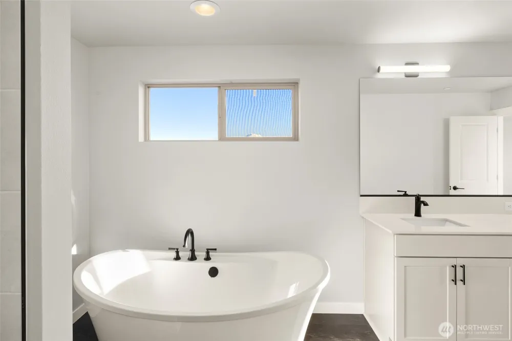 13925 178th Street E #56 Puyallup, WA 98374