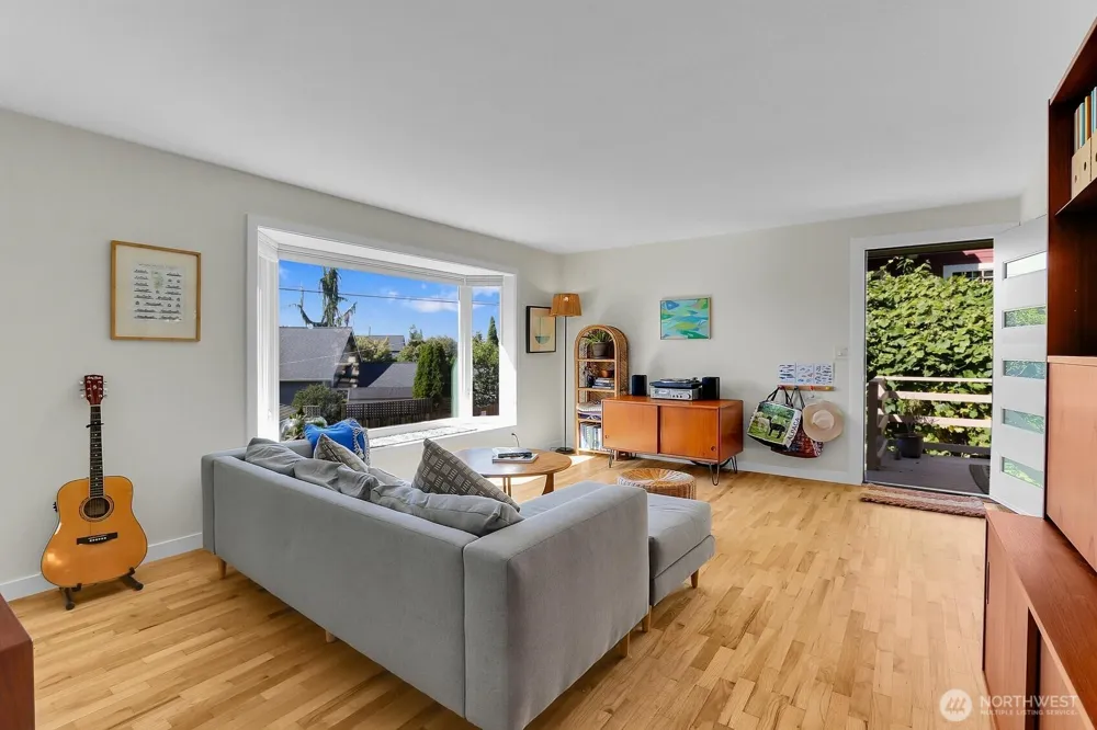5625 SW Teig Place Seattle, WA 98116
