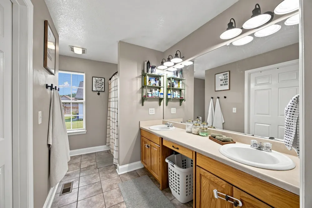 410 Thoroughbred Dr NW Cleveland, TN 37312