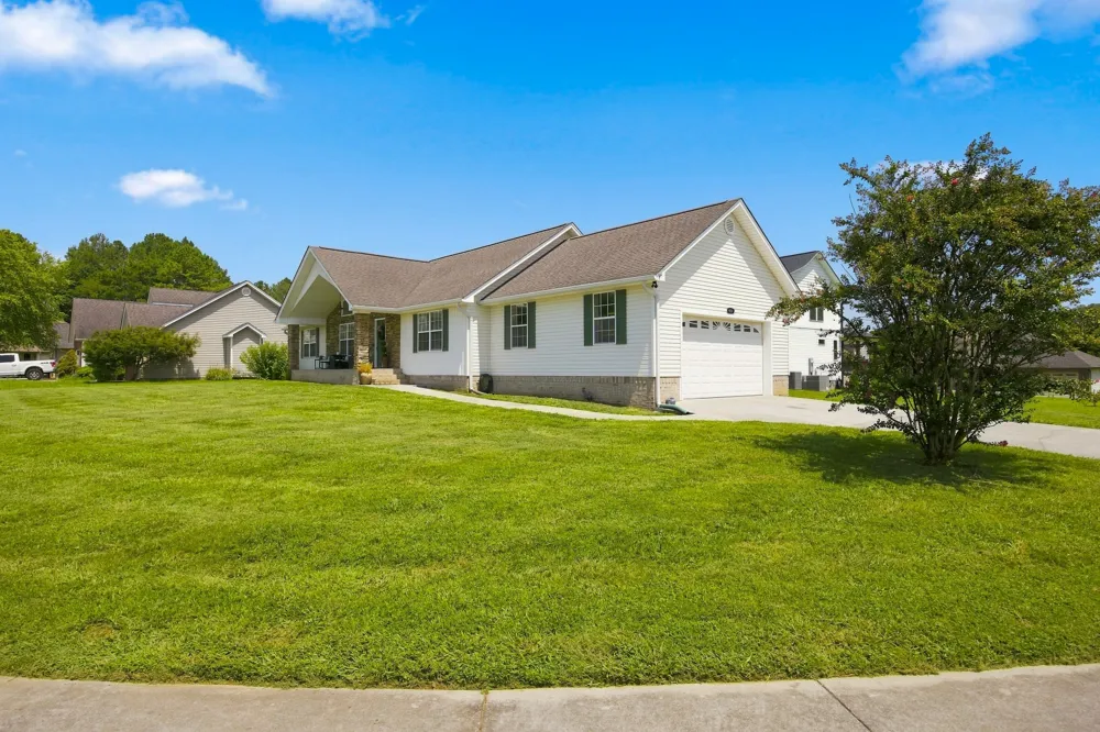 410 Thoroughbred Dr NW Cleveland, TN 37312