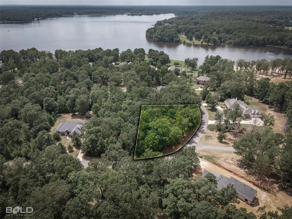 140 Oak Leaf Trail Benton, LA 71006