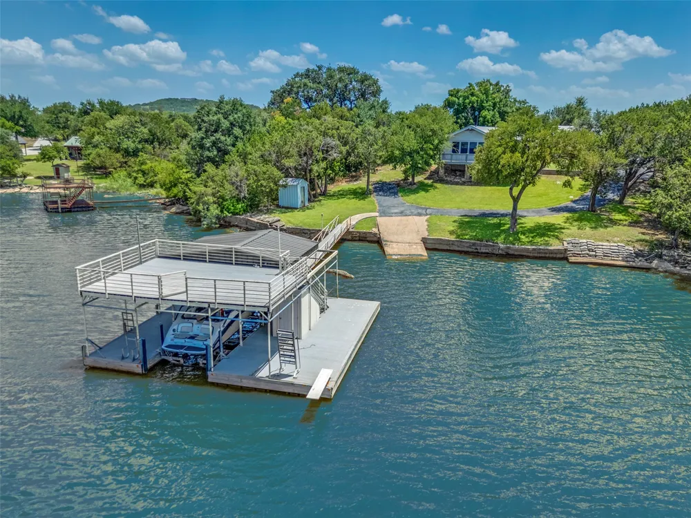 119 Casey Lane Graford, TX 76449