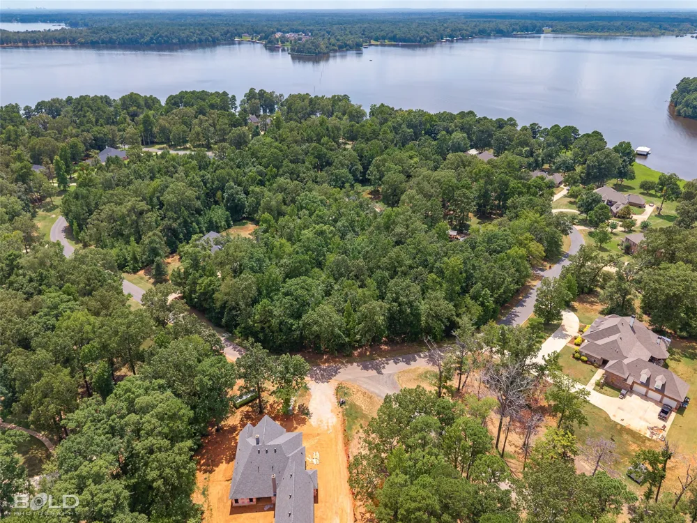 150 Oak Leaf Trail Benton, LA 71006