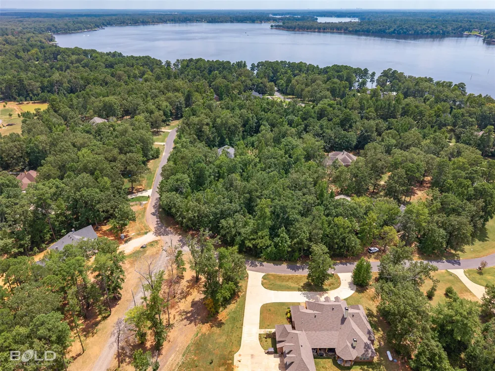 150 Oak Leaf Trail Benton, LA 71006