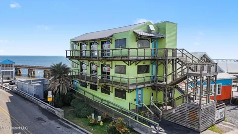 113 S Beach Boulevard