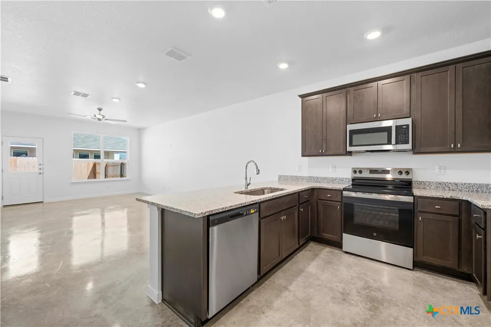 3800 Sugar Hackberry Trail Killeen, TX 76542