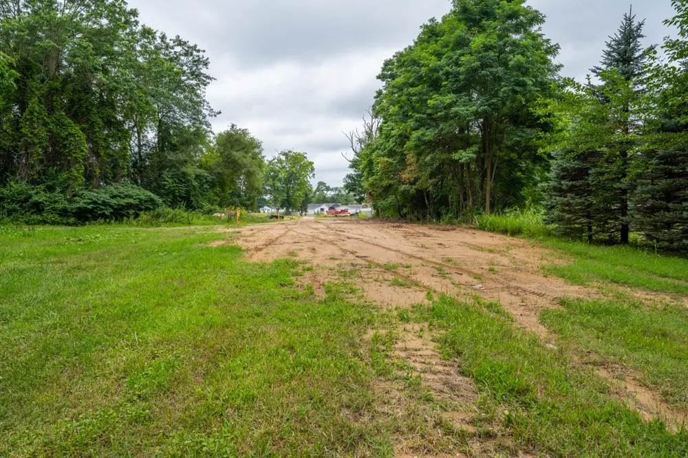 4617 Paw Paw Lake Road Coloma, MI 49038