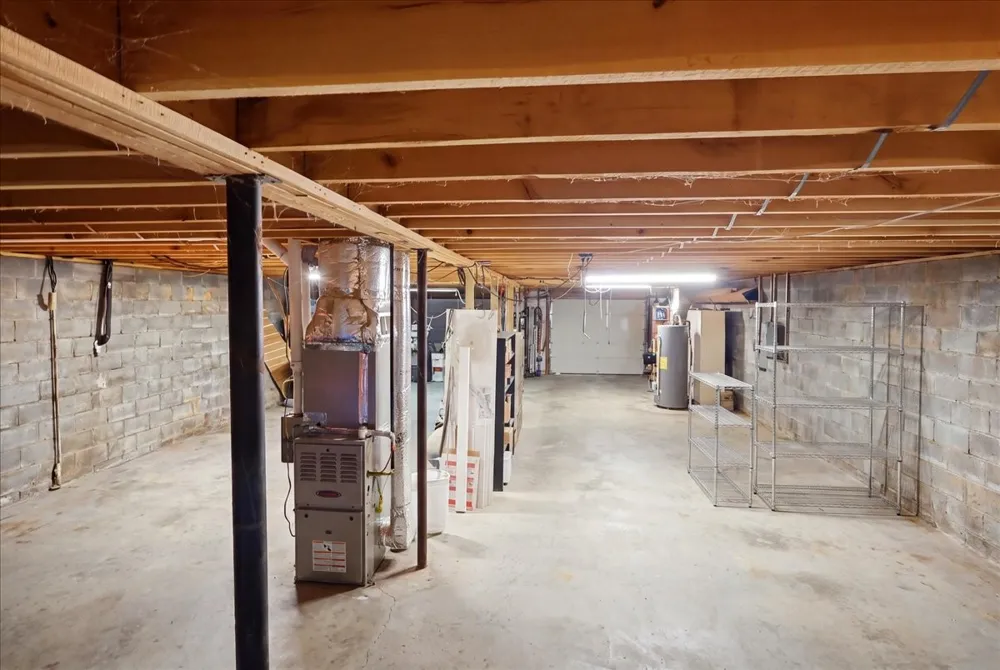 8175 Cedar Grove Rd Cross Plains, TN 37049