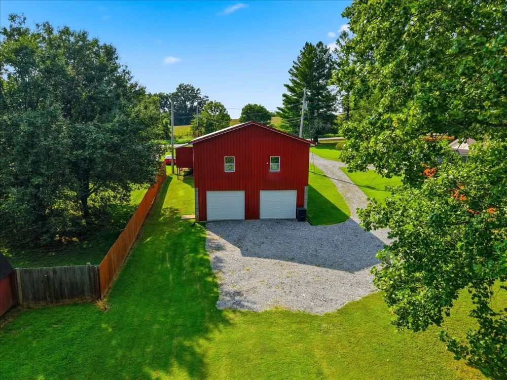 8175 Cedar Grove Rd Cross Plains, TN 37049