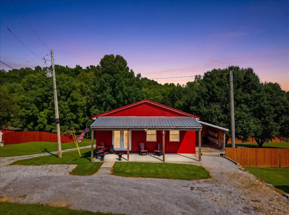 8175 Cedar Grove Rd Cross Plains, TN 37049