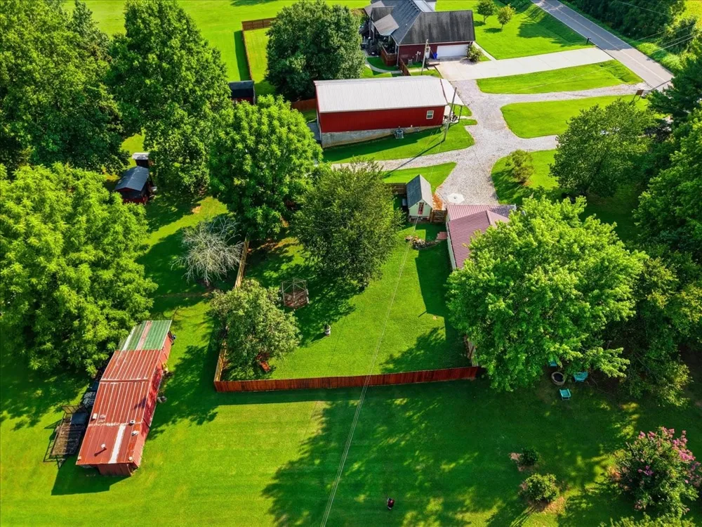 8175 Cedar Grove Rd Cross Plains, TN 37049