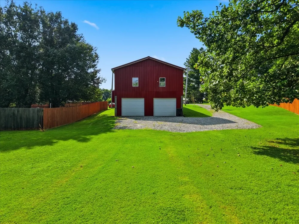 8175 Cedar Grove Rd Cross Plains, TN 37049