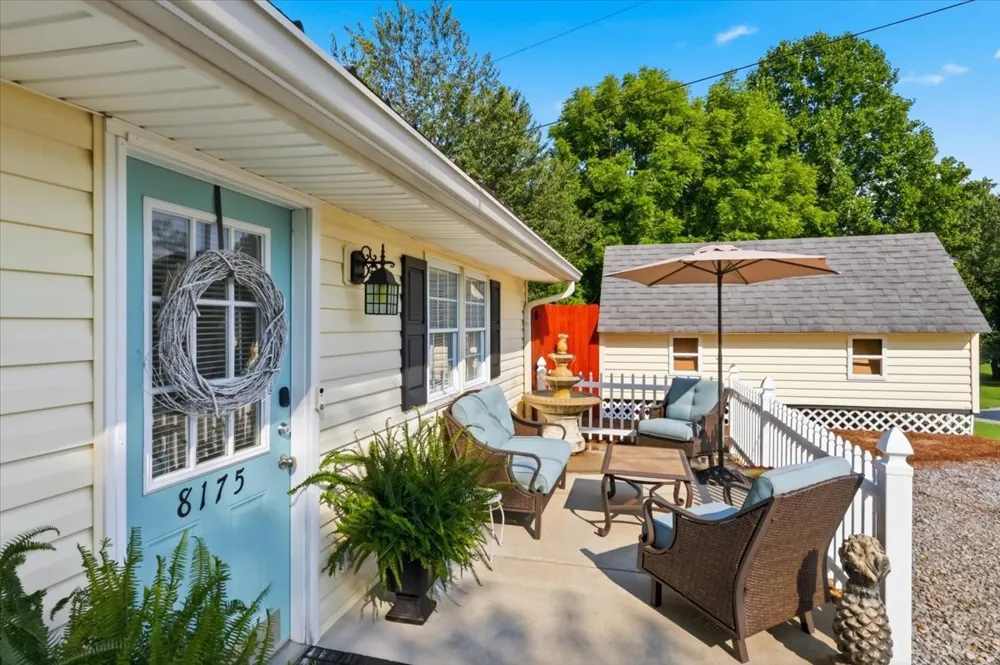8175 Cedar Grove Rd Cross Plains, TN 37049
