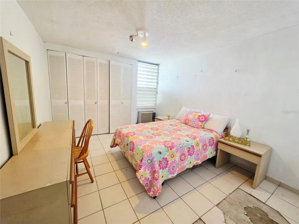 650 SERGIO CUEVAS BUSTAMANTE #1111 San Juan, PR 00918
