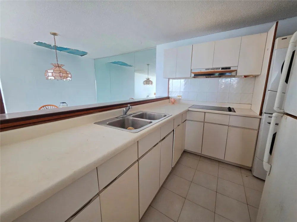 650 SERGIO CUEVAS BUSTAMANTE #1111 San Juan, PR 00918