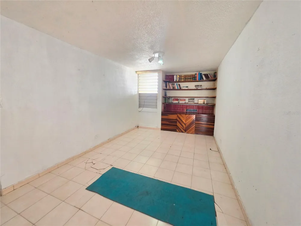650 SERGIO CUEVAS BUSTAMANTE #1111 San Juan, PR 00918