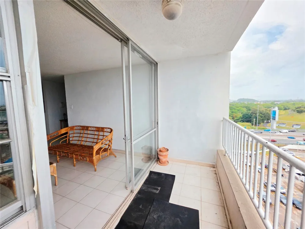 650 SERGIO CUEVAS BUSTAMANTE #1111 San Juan, PR 00918