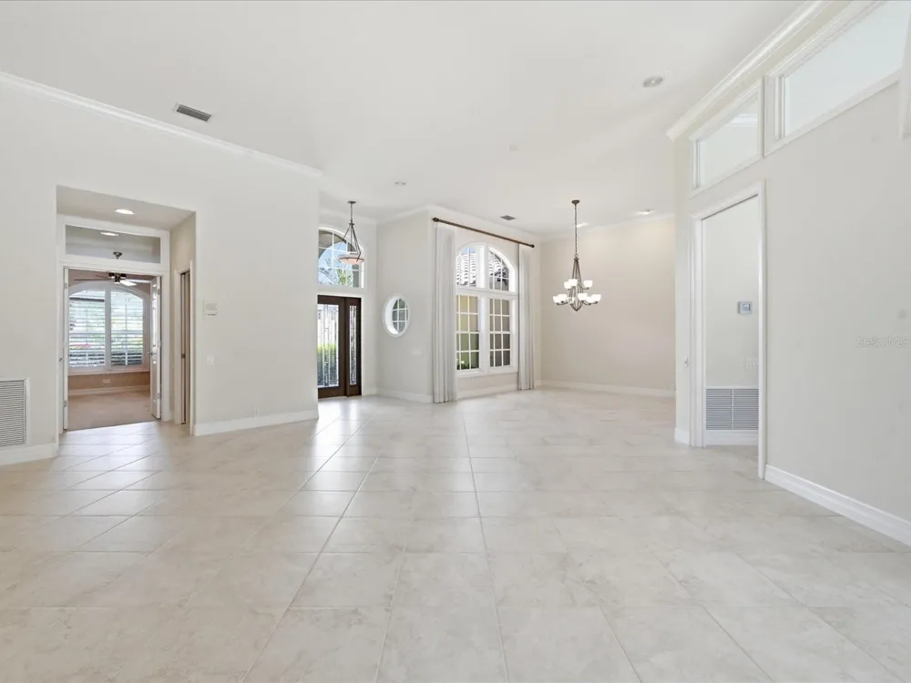 9802 MAKO COURT Tampa, FL 33615