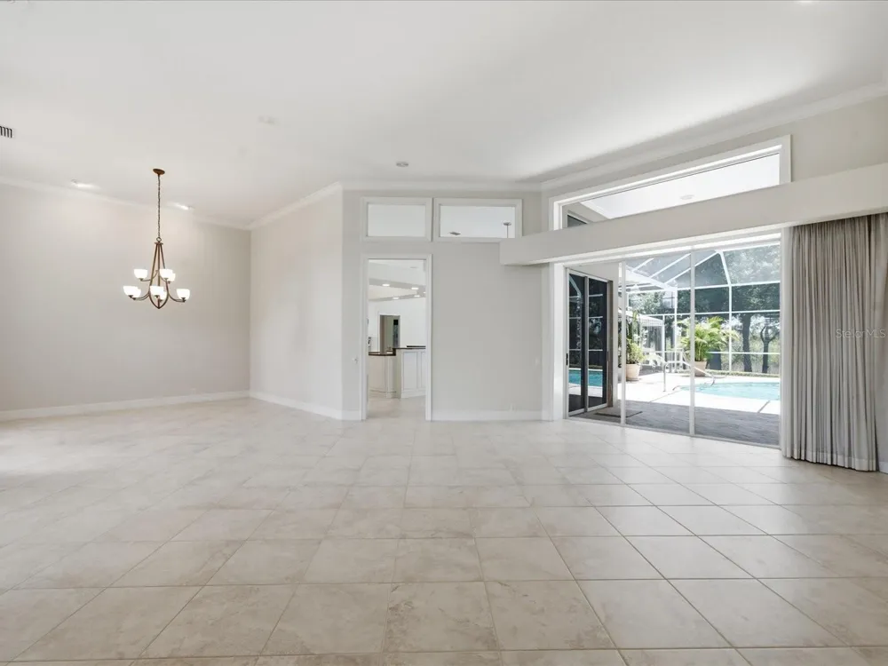 9802 MAKO COURT Tampa, FL 33615