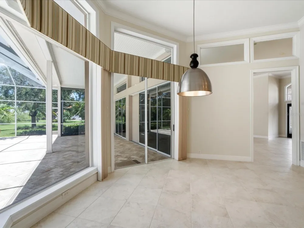9802 MAKO COURT Tampa, FL 33615