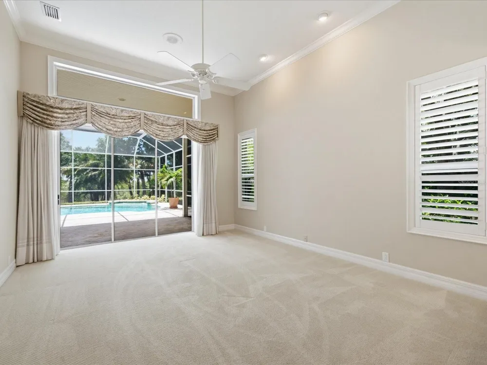 9802 MAKO COURT Tampa, FL 33615