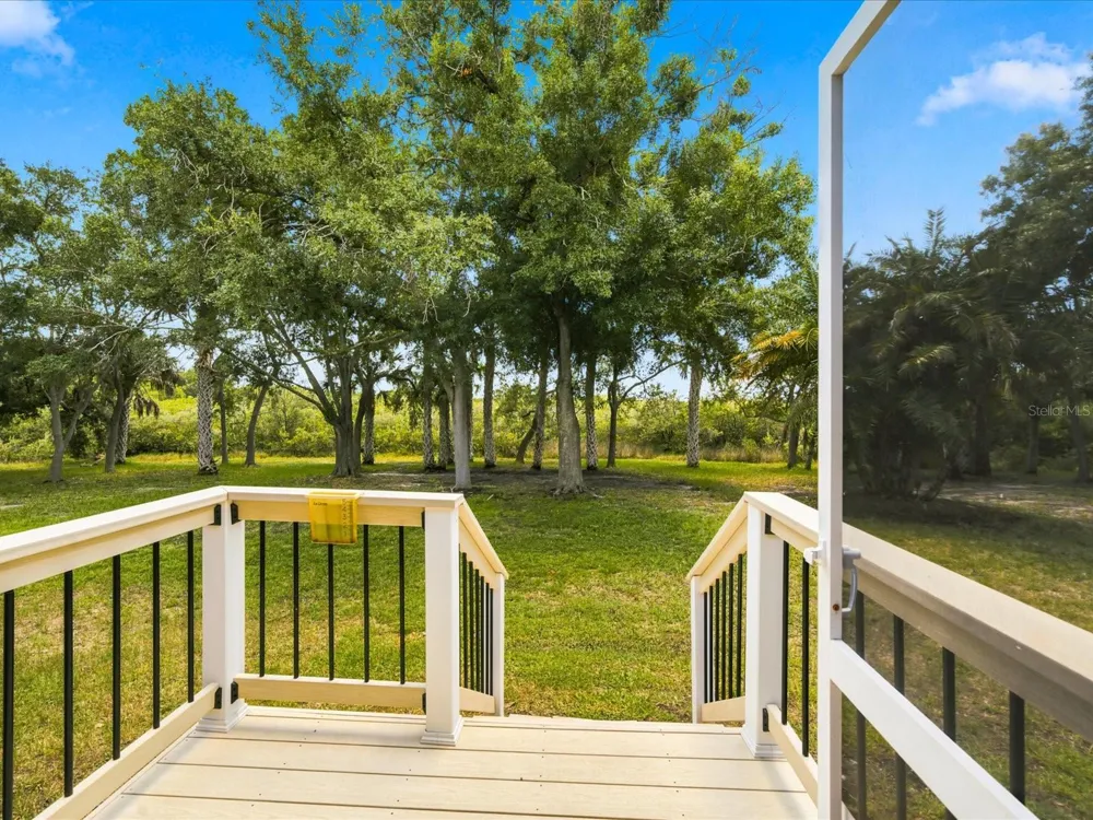 9802 MAKO COURT Tampa, FL 33615