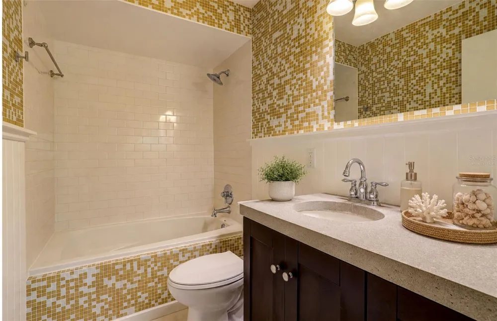 4625 SUMMERWIND DRIVE #13 Sarasota, FL 34234