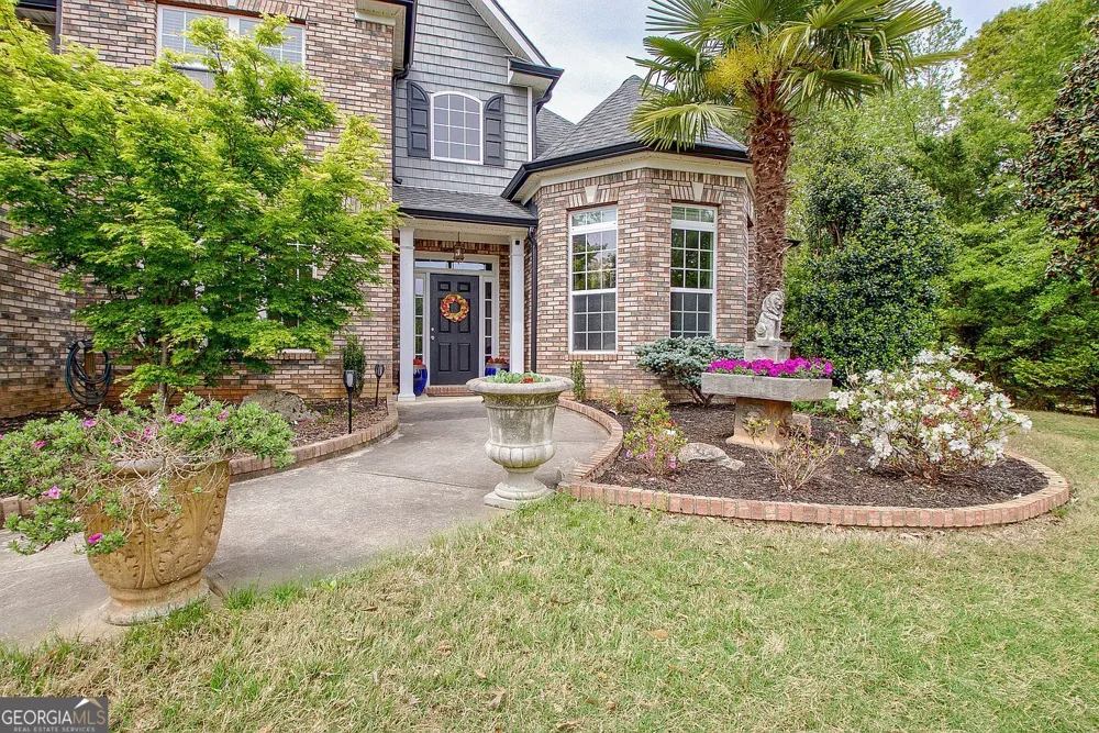 374 Persimmon DR Sharpsburg, GA 30277