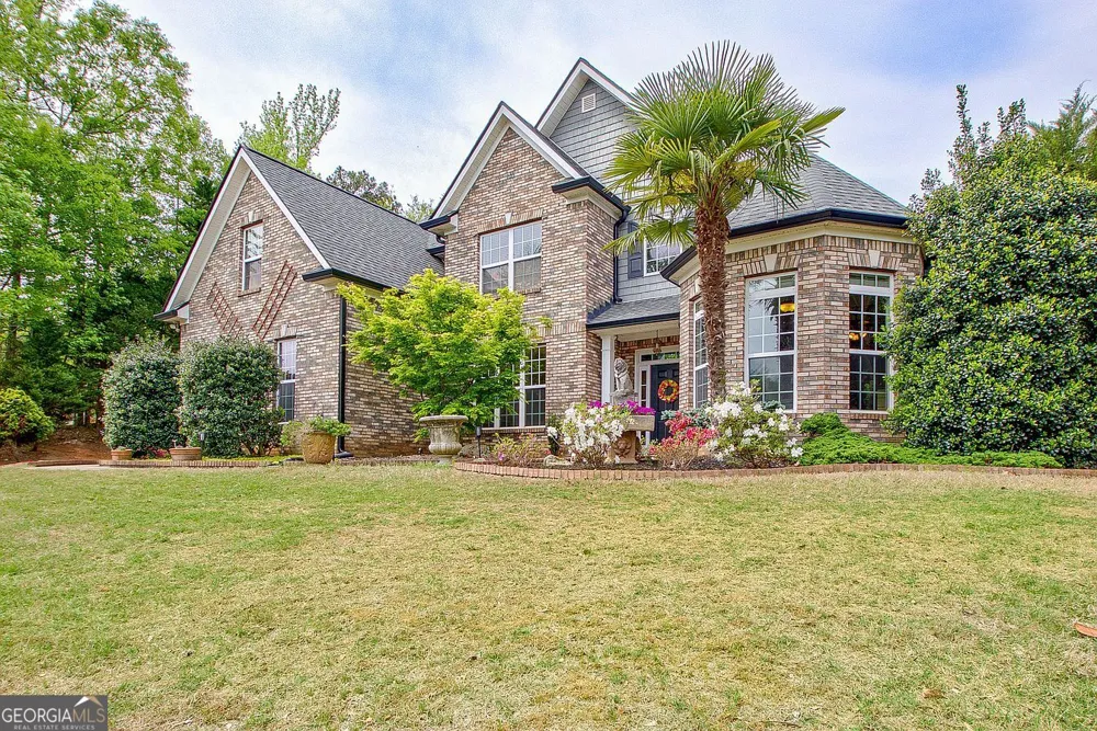 374 Persimmon DR Sharpsburg, GA 30277