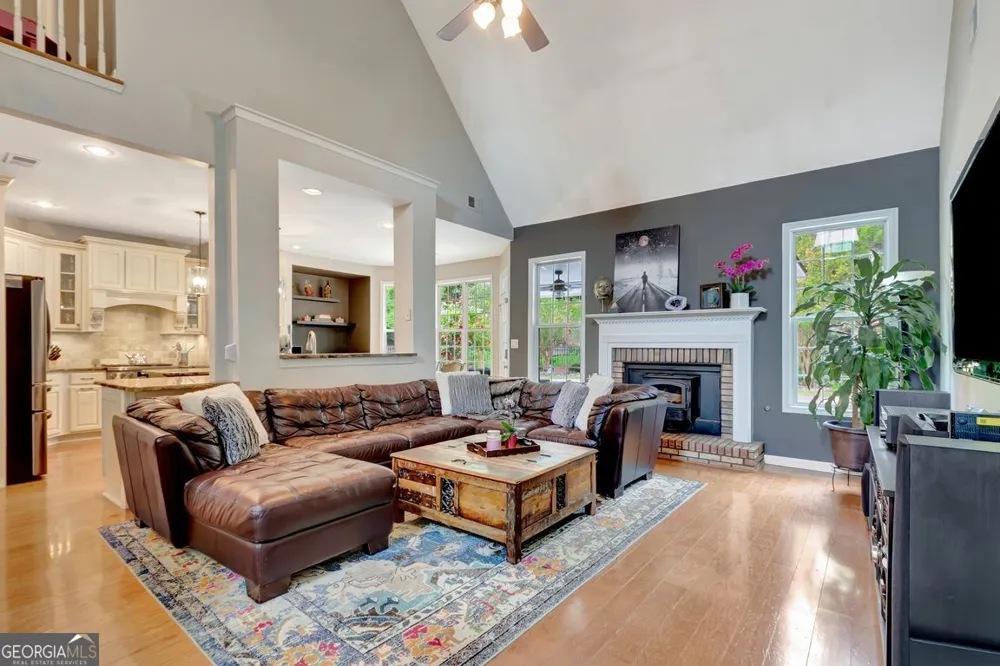 374 Persimmon DR Sharpsburg, GA 30277