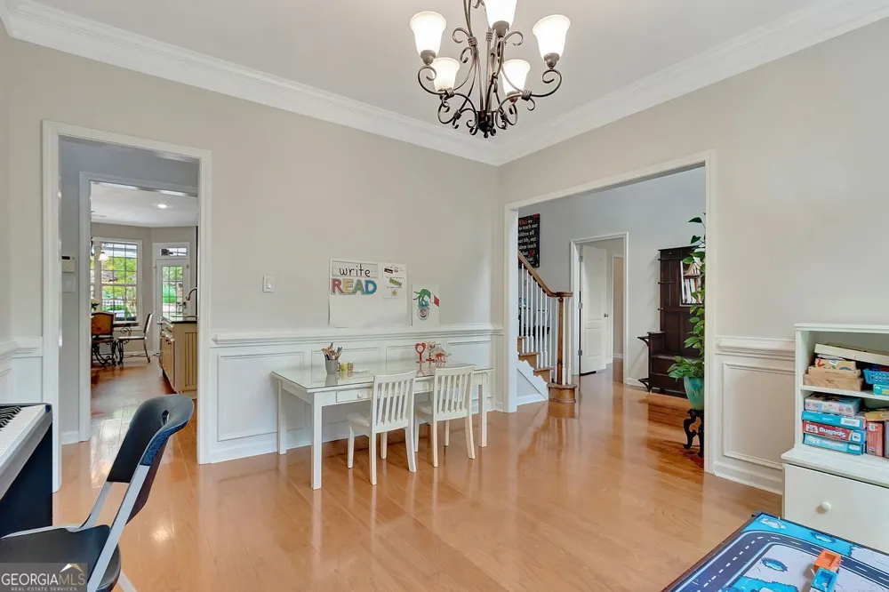 374 Persimmon DR Sharpsburg, GA 30277