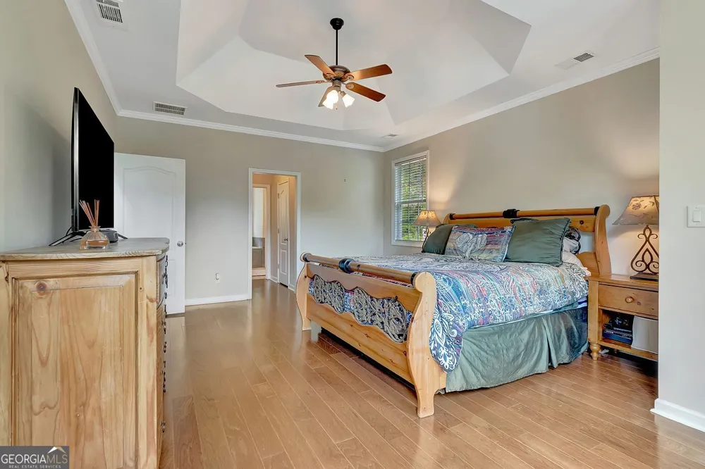 374 Persimmon DR Sharpsburg, GA 30277