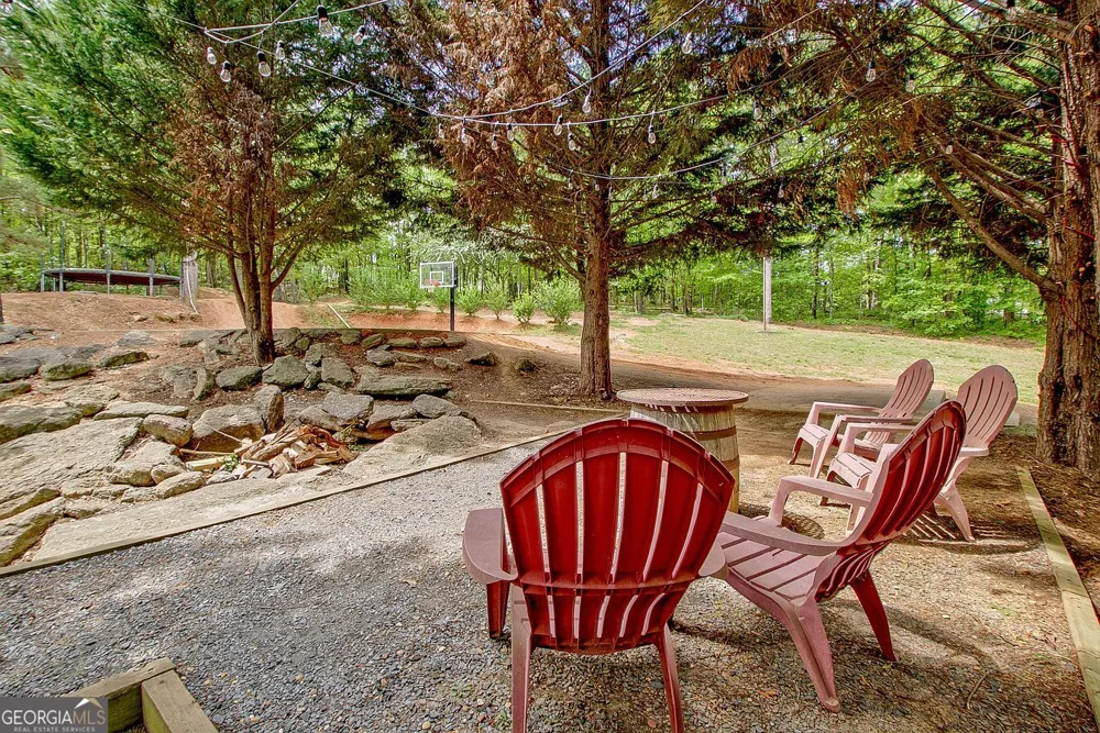374 Persimmon DR Sharpsburg, GA 30277