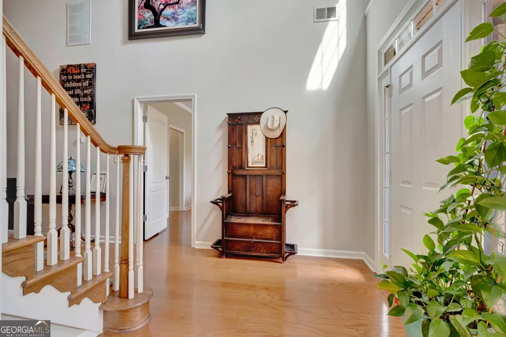 374 Persimmon DR Sharpsburg, GA 30277