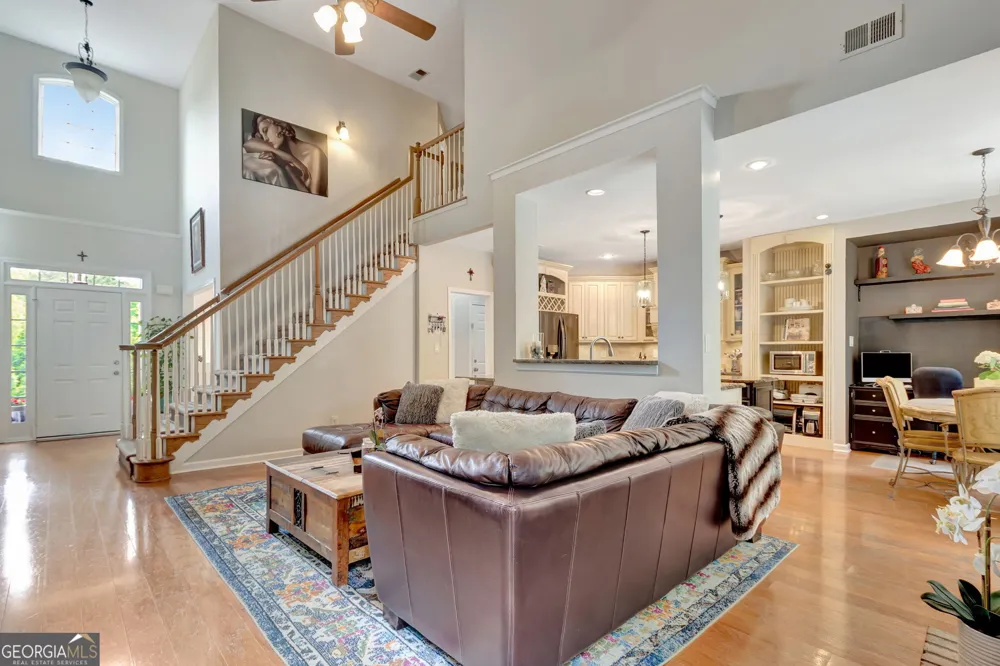 374 Persimmon DR Sharpsburg, GA 30277