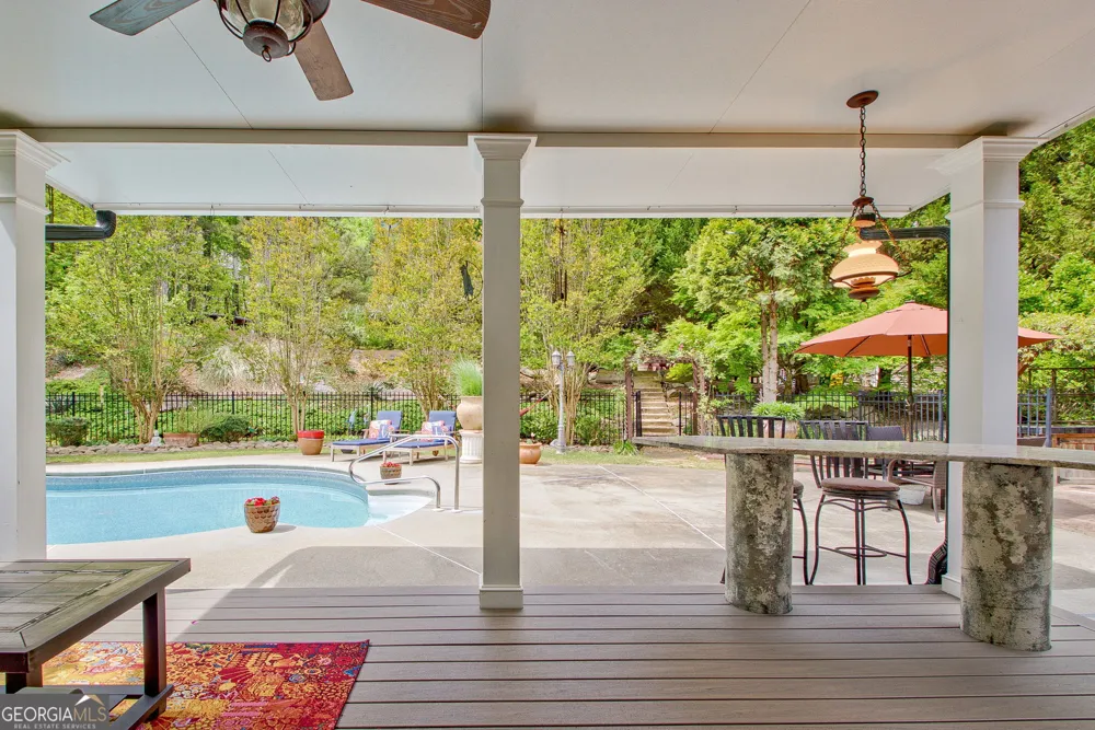 374 Persimmon DR Sharpsburg, GA 30277