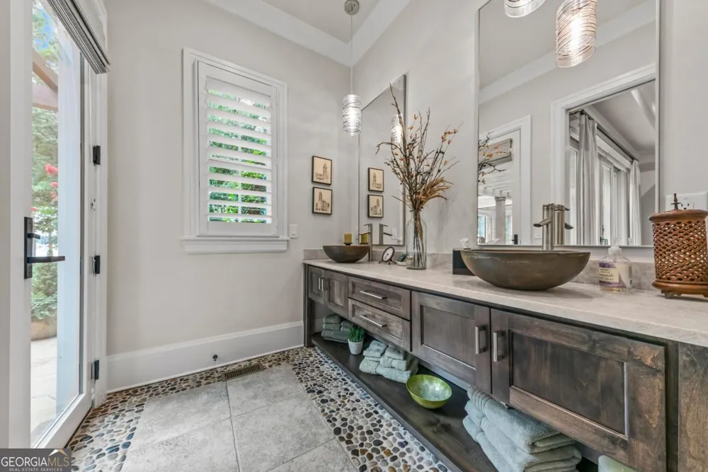1201 Big Water CIR Greensboro, GA 30642