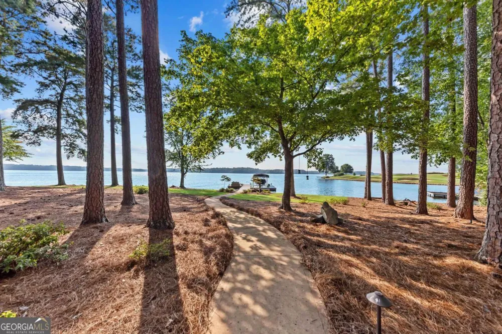 1201 Big Water CIR Greensboro, GA 30642
