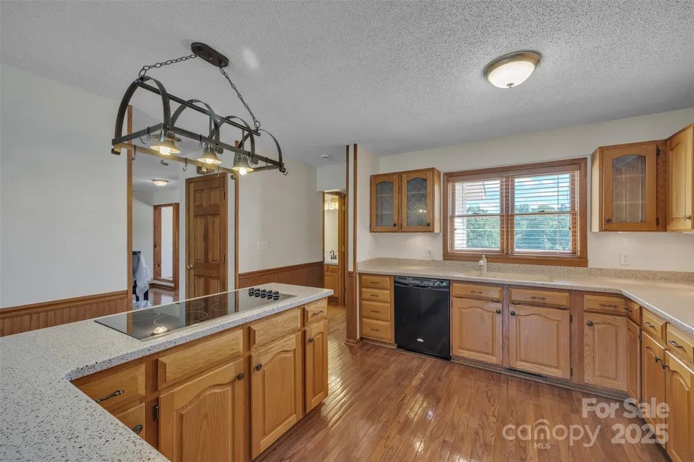 1144 Old Mountain Road Statesville, NC 28677